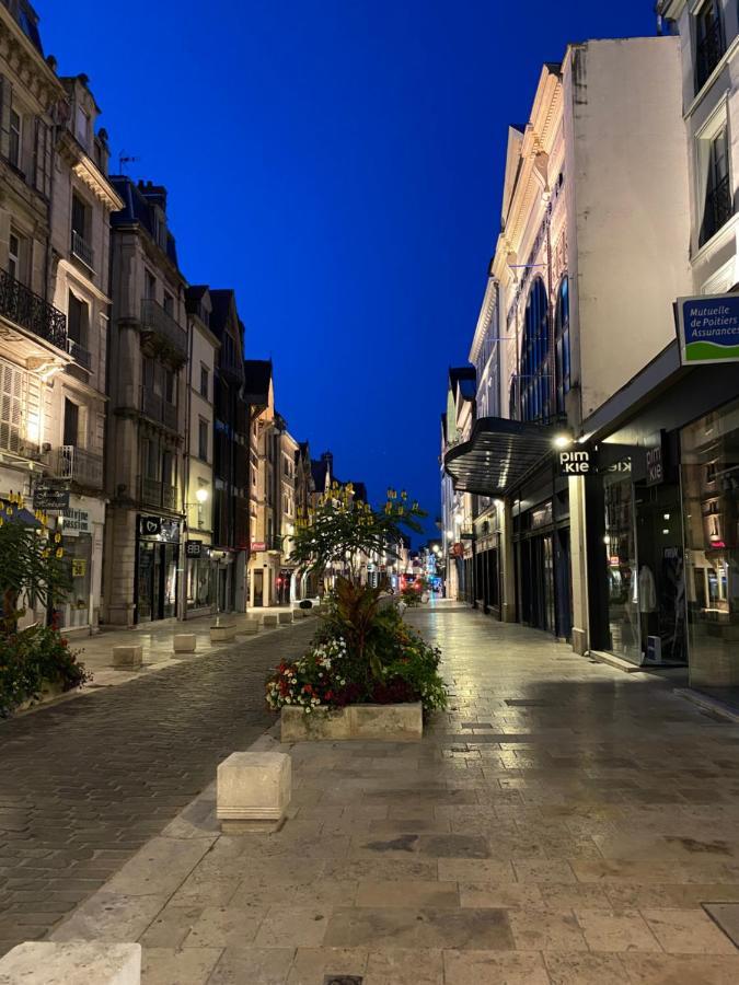 Studio Zola Situe En Plein Centre-Ville De Troyes Eksteriør bilde
